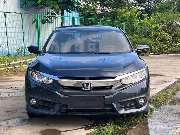 Honda Civic 180 TURBO CVT Comfort