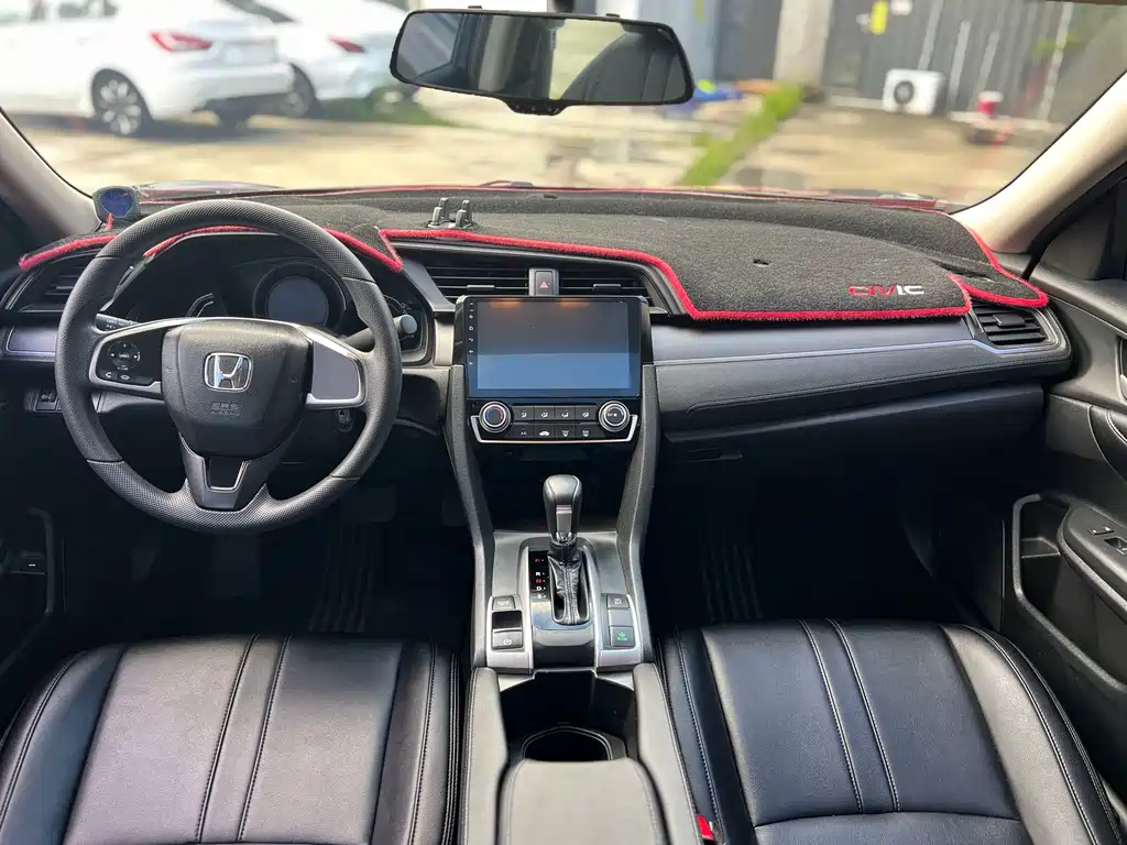 Civic 180 TURBO CVT Comfort