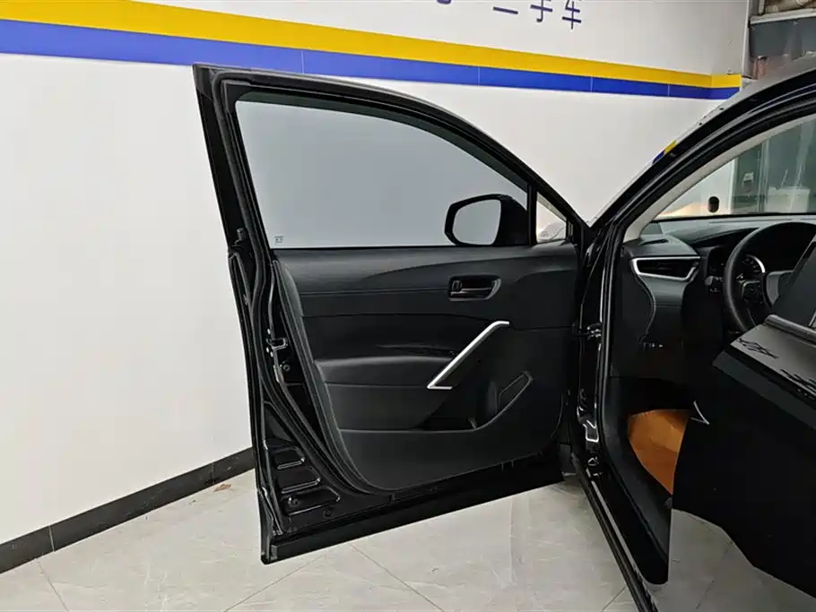 Corolla Cross 2.0 L Pioneer