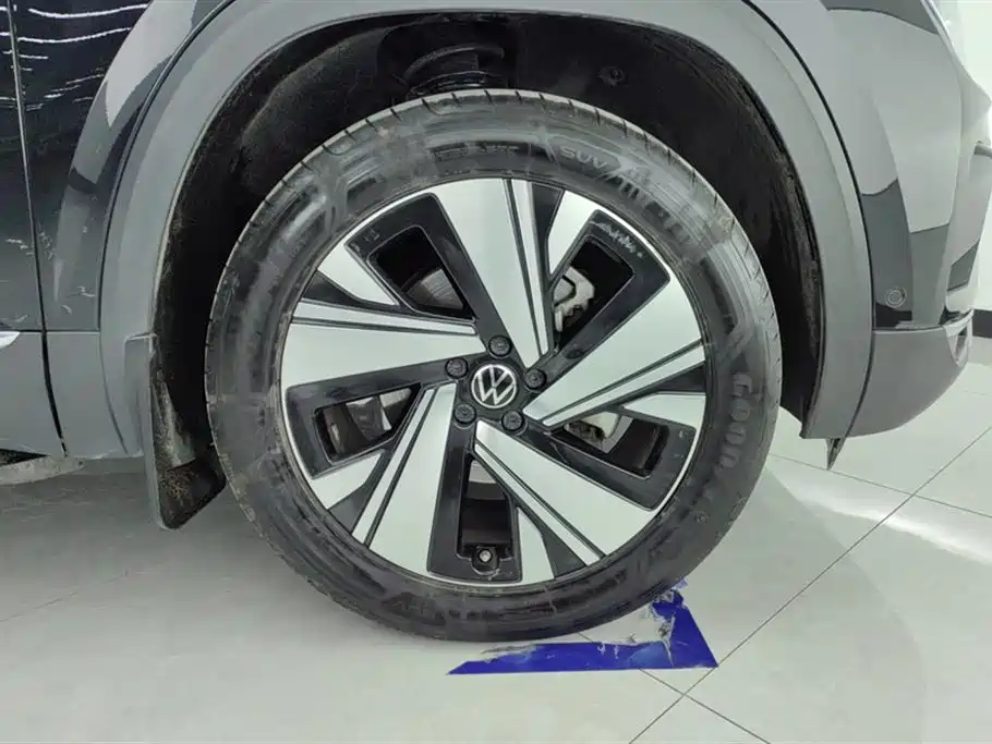 Teramont 380 TSI 4 WD Dragon Shine