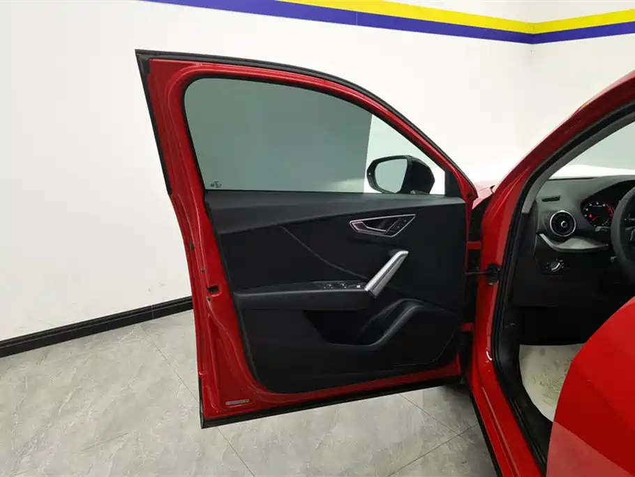 Audi Q2 L 35 TFSI Progressive Dynamic