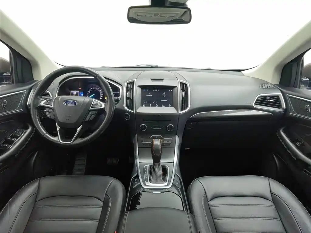 Edge EcoBoost 245 2 WD Grand Sharp 7-seat CN-V