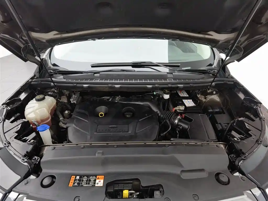Edge EcoBoost 245 2 WD Grand Sharp 7-seat CN-V