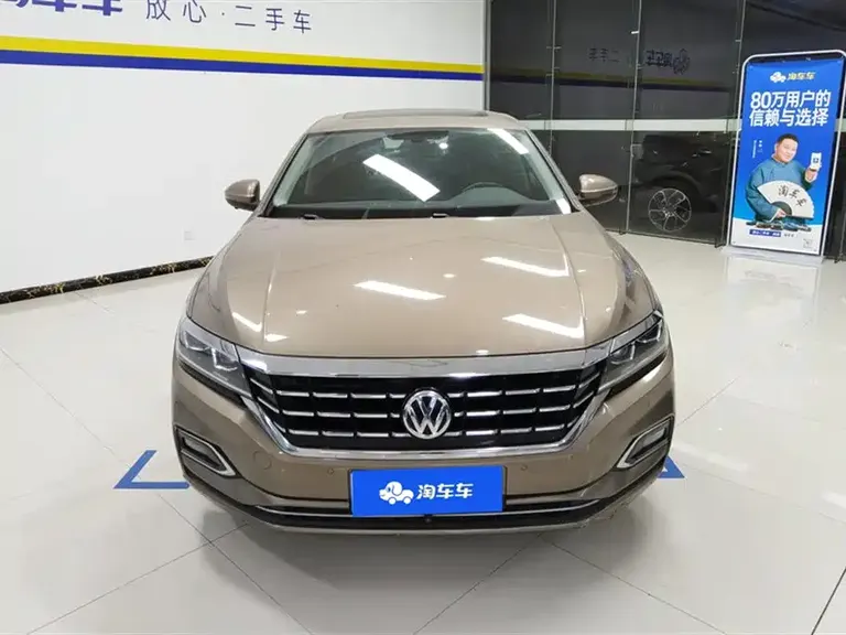 Volkswagen Passat 330 TSI Elite CN-VI