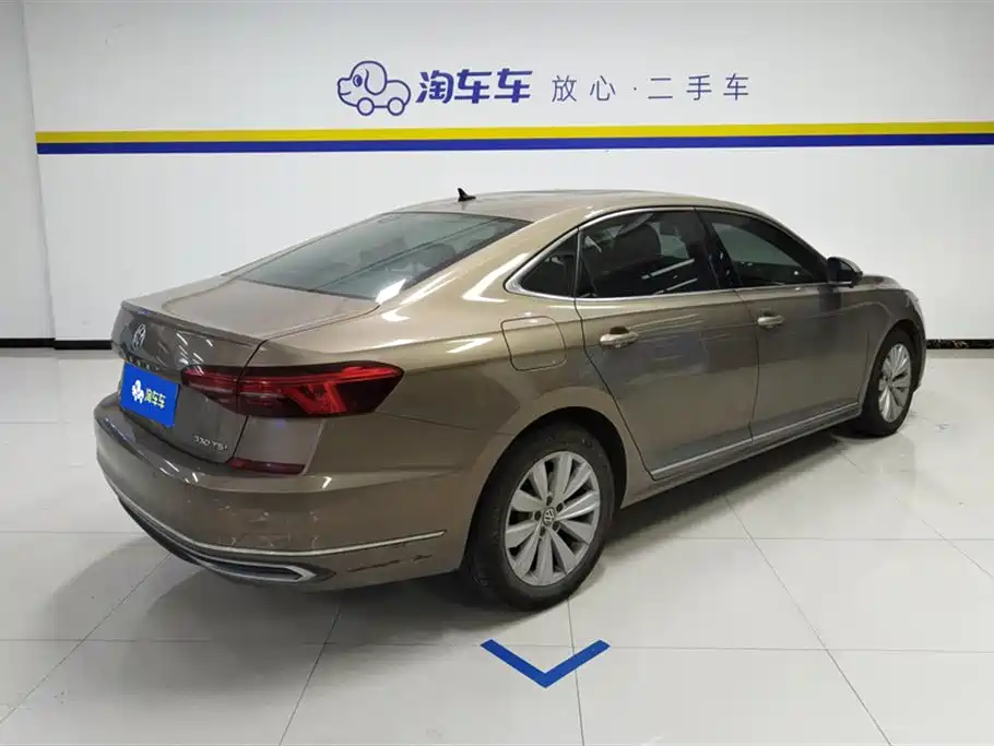 Passat 330 TSI Elite CN-VI