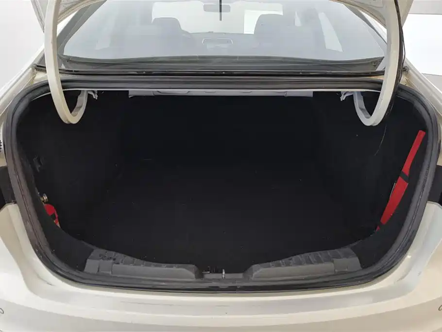Escort Facelift 1.5 L Manual Comfort
