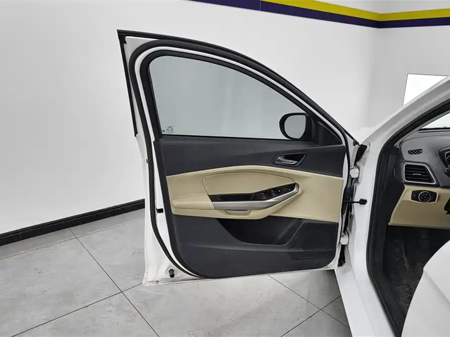 Escort Facelift 1.5 L Manual Comfort