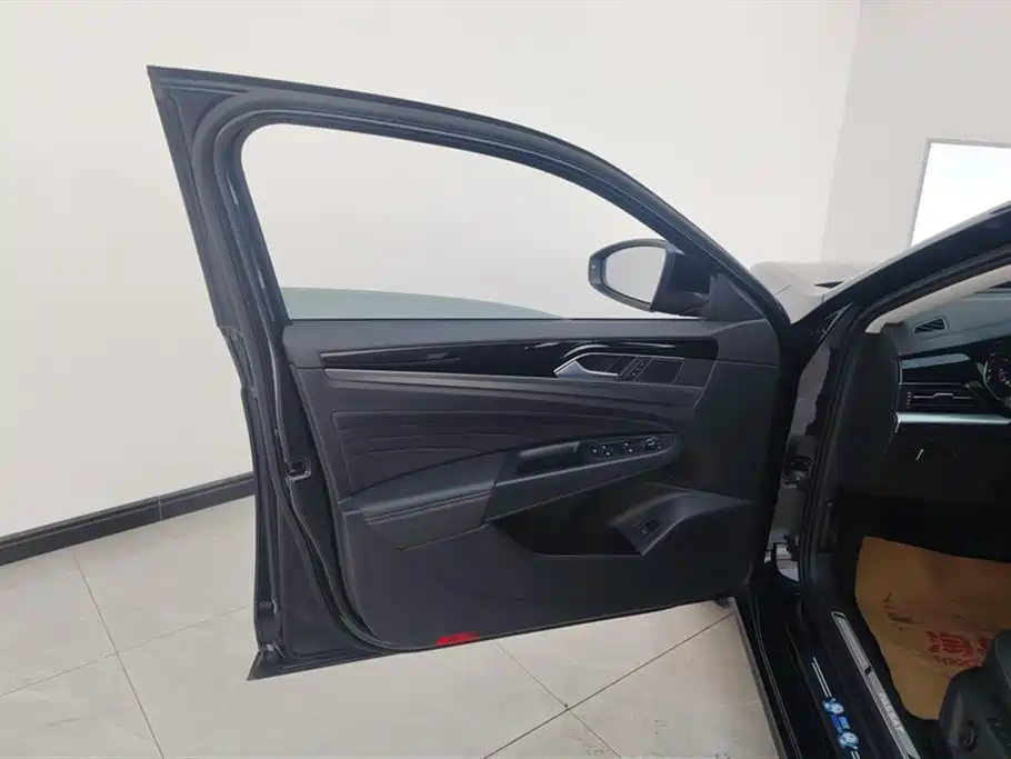 Passat 380 TSI Starry Sky Dragon Shine