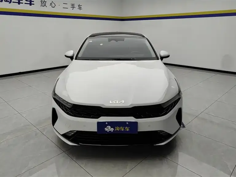 Kia K5 270 T CVVD Refreshed