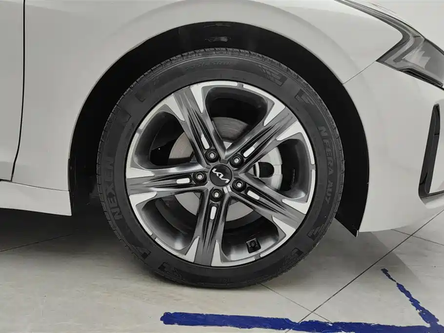 Kia K5 270 T CVVD Refreshed
