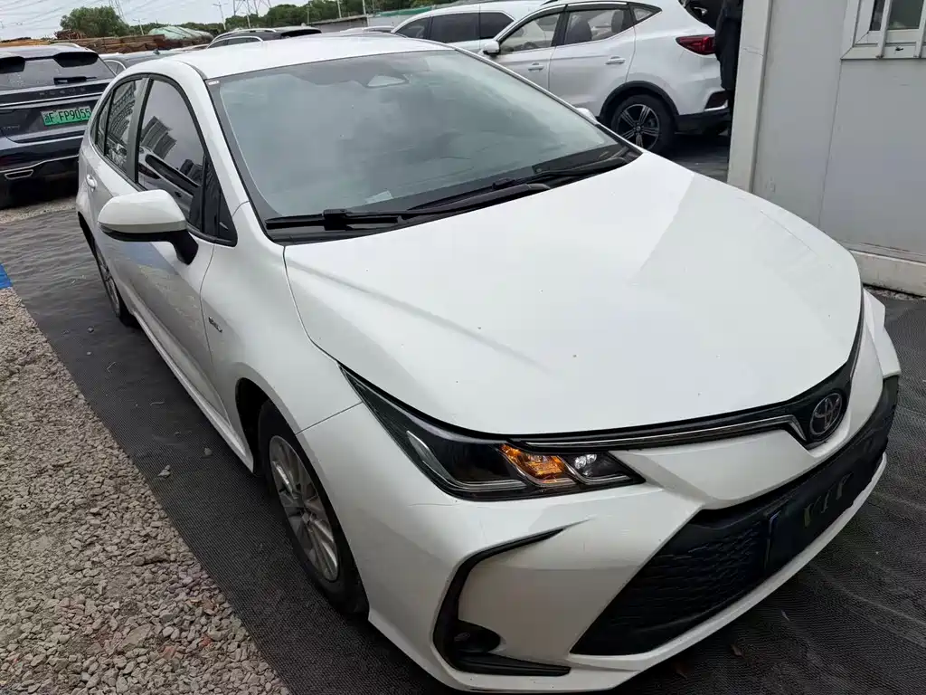 Corolla 1.8 L Smart e-Hybrid Dual Engine Pioneer