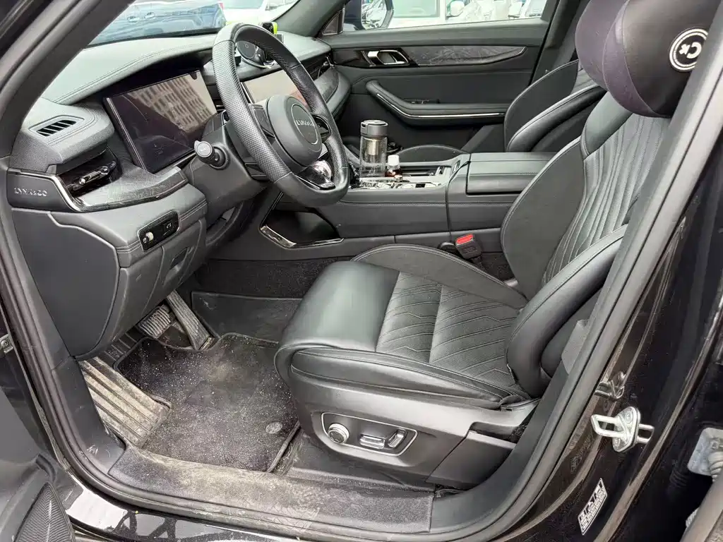 Lynk & Co 09 2.0 T Halo 6-seat