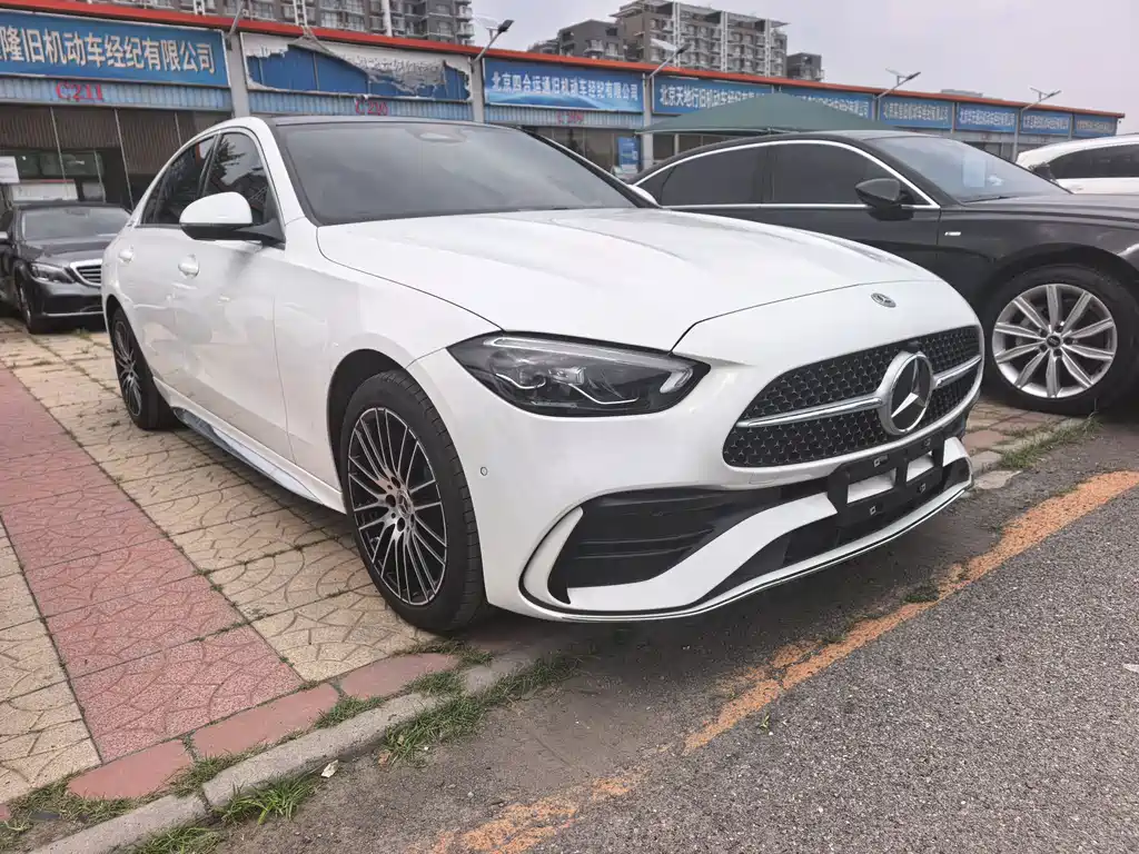 Mercedes-Benz C-Class Facelift II C 260 L Bright Night Sport