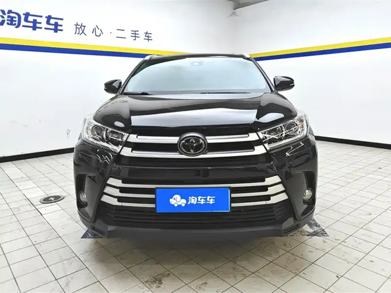 Toyota Highlander 2.0 T 4 WD Luxury 7-seat