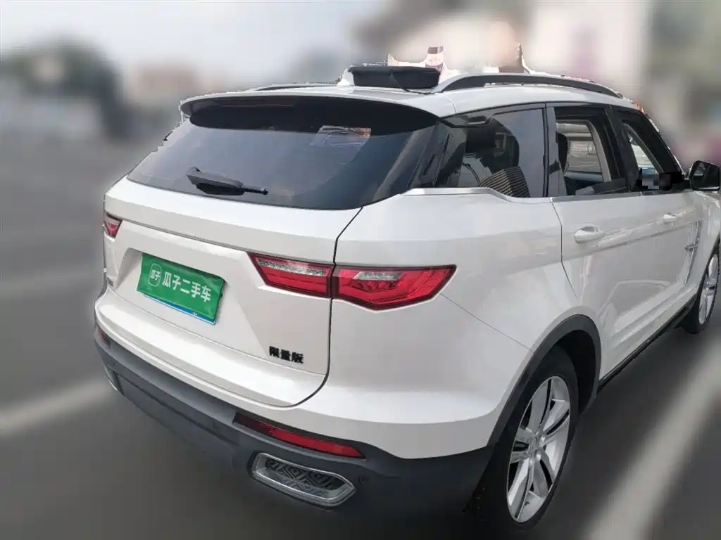 Zotye T700 1.8 T DCT Distinguished
