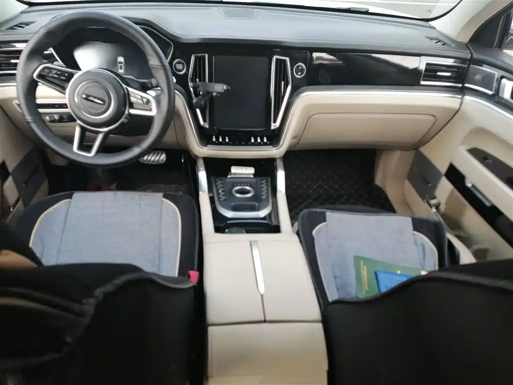 Zotye T700 1.8 T DCT Distinguished