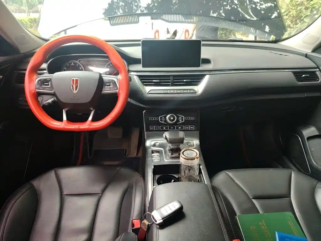 Hongqi H5 1.5 T DCT Flagship Charm