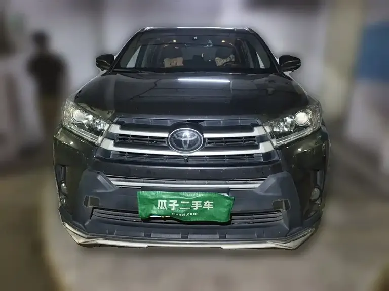Toyota Highlander 2.0 T 4 WD Luxury 7-seat CN-V