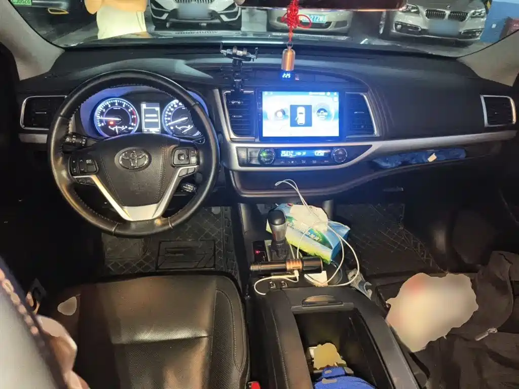 Highlander 2.0 T 4 WD Luxury 7-seat CN-V