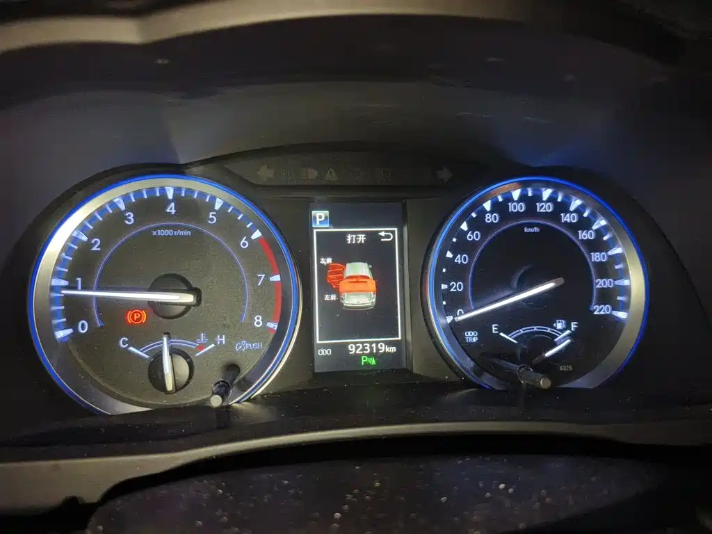 Highlander 2.0 T 4 WD Luxury 7-seat CN-V