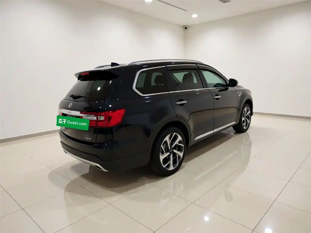Hongqi HS7 红旗HS7 2022款 2.0 T DCT两驱智联旗畅版 五座