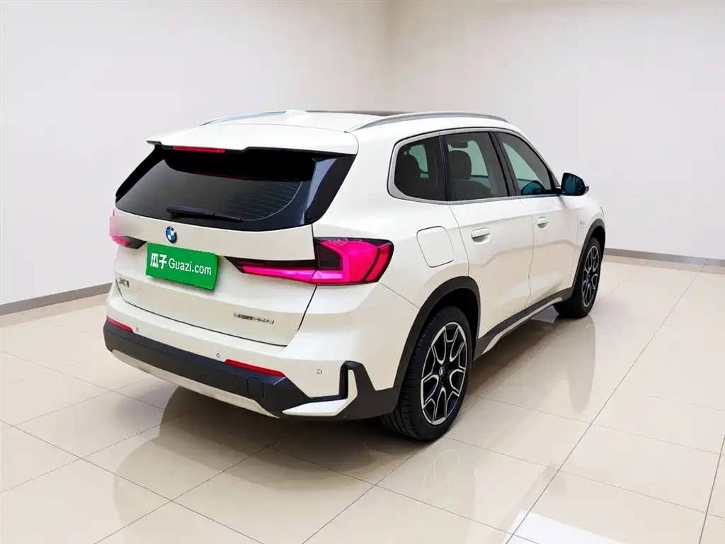 BMW X1 sDrive25 Li X Design Package