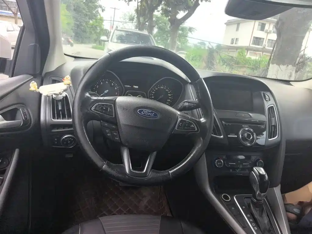 Focus 福克斯 2015款 两厢 EcoBoost 180 自动运动型