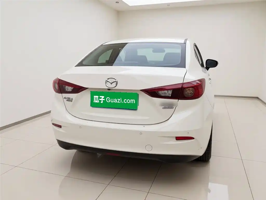 Mazda 3 Axela Sedan 1.5 L Auto Luxury