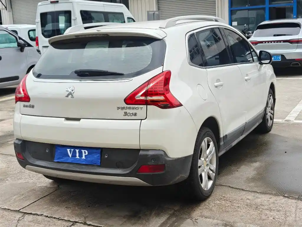 Peugeot 3008 2.0 L Auto Trendy