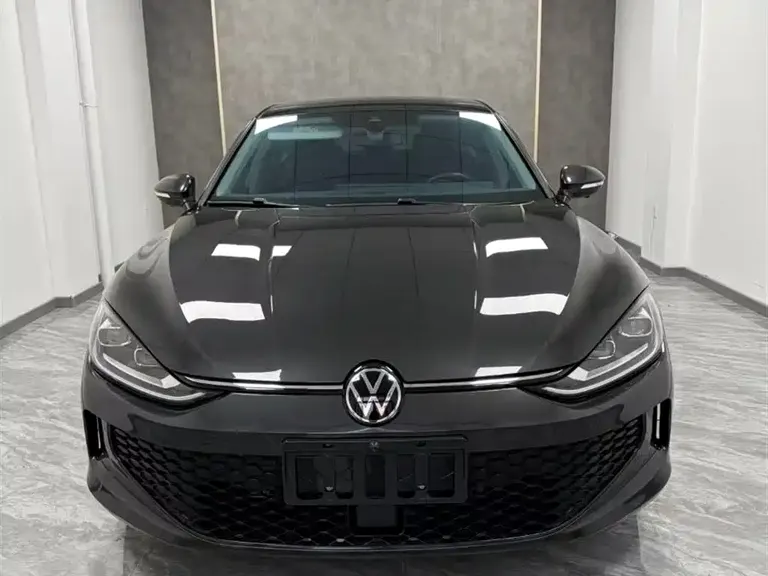 Volkswagen Lamando Lamando L 280 TSI DSG Dazzle Hot