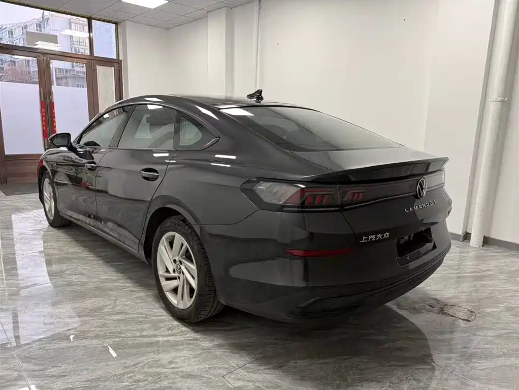 Lamando Lamando L 280 TSI DSG Dazzle Hot