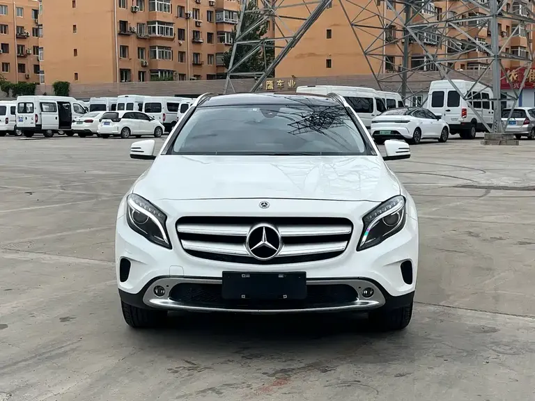 Mercedes-Benz GLA GLA 200 Dynamic