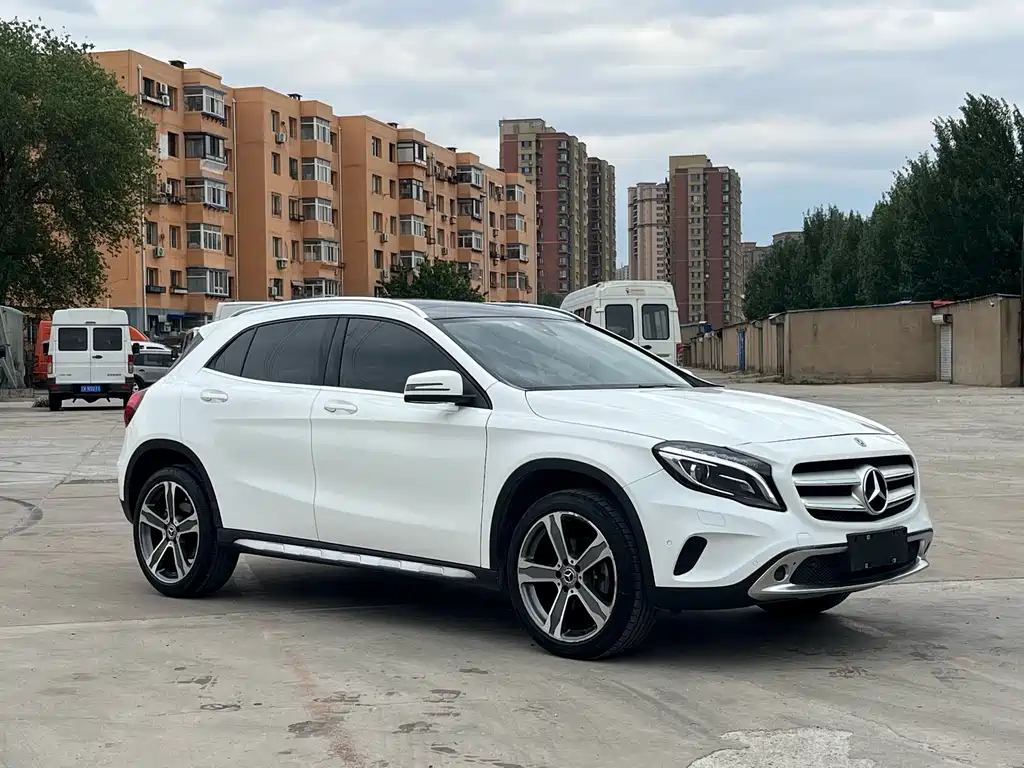 Mercedes-Benz GLA GLA 200 Dynamic