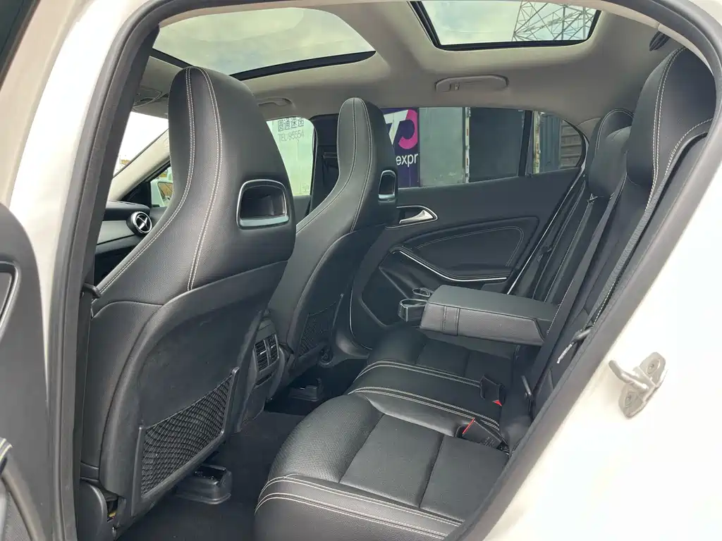 Mercedes-Benz GLA GLA 200 Dynamic