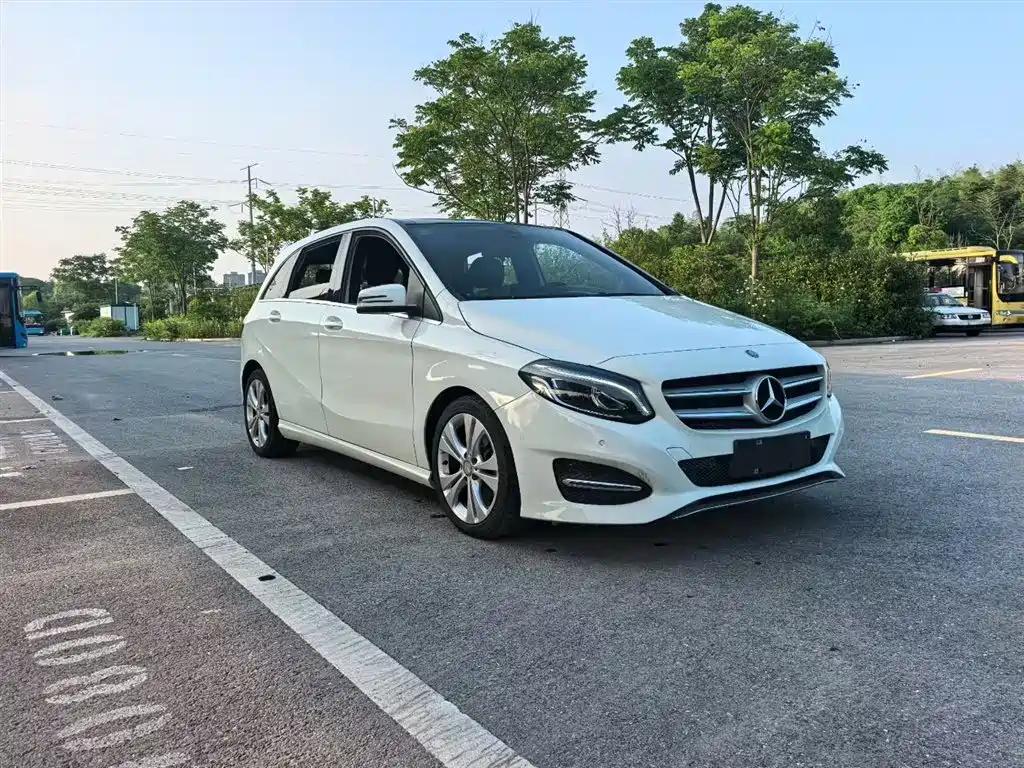 Mercedes-Benz B-Class B 200 Fashion