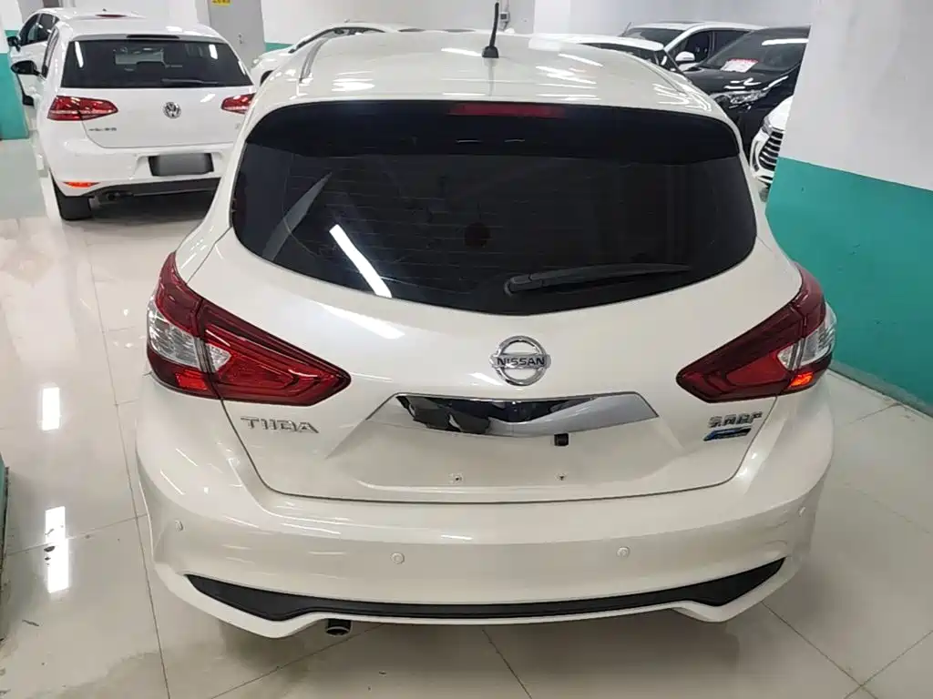 Tiida 1.6 L CVT Smart Travel