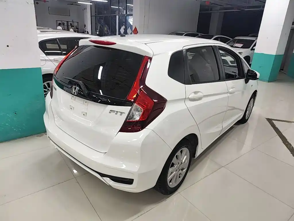 Fit 1.5 L CVT Comfort Sunroof