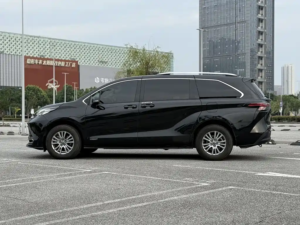 Sienna 2.5 L Hybrid Comfort