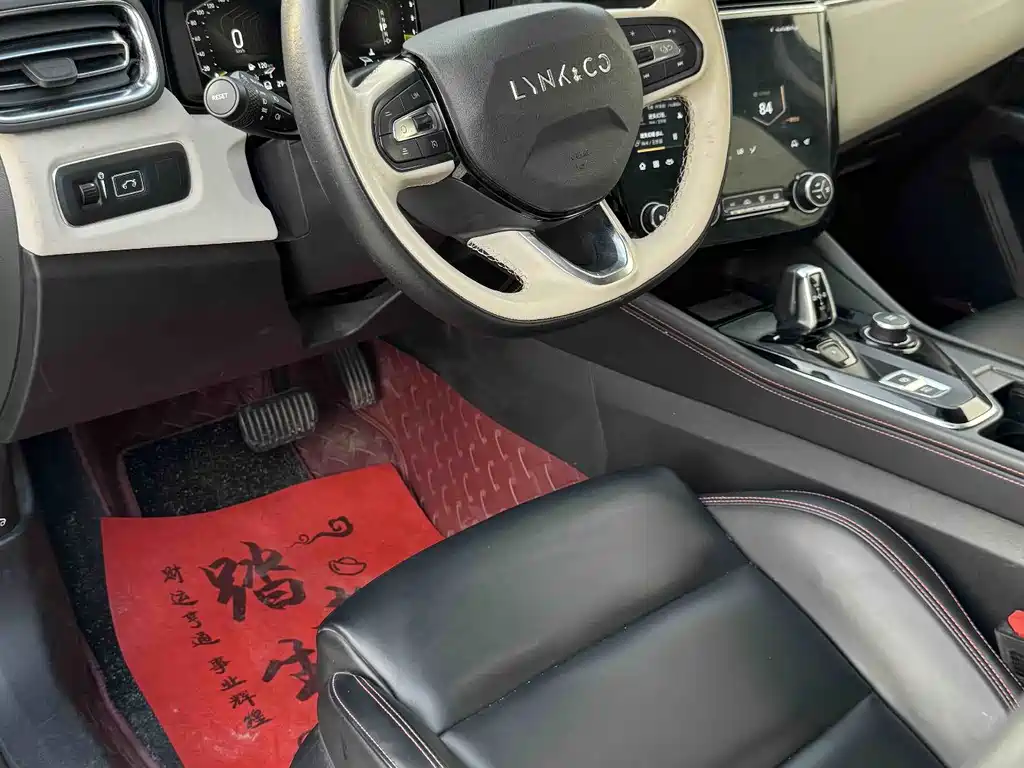 Lynk & Co 02 2.0 TD Auto 2 WD Power Champion