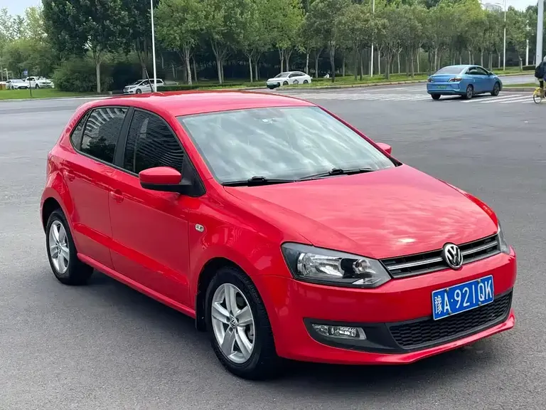 Volkswagen Polo 1.4 L Auto Zhishang