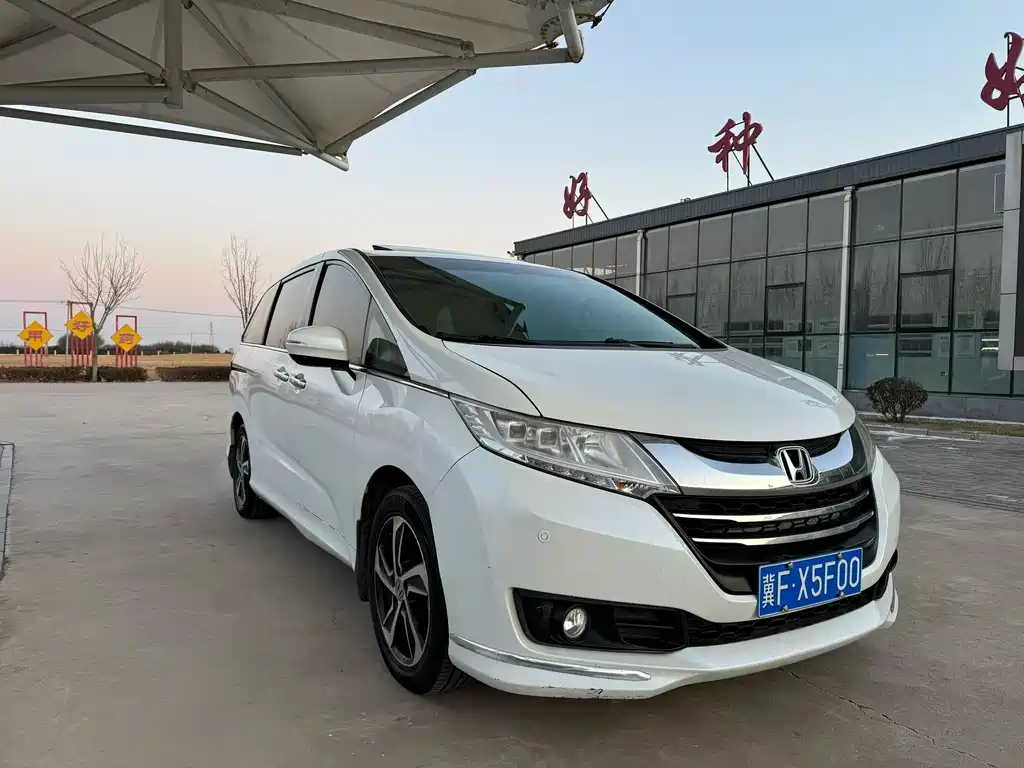 Odyssey Facelift 2.4 L Smart Enjoyment