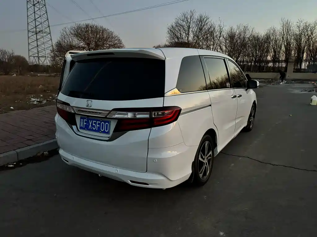 Odyssey Facelift 2.4 L Smart Enjoyment