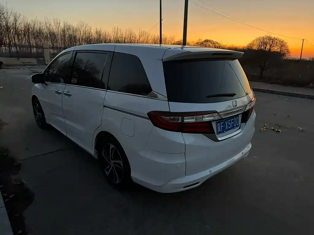 Odyssey Facelift 2.4 L Smart Enjoyment