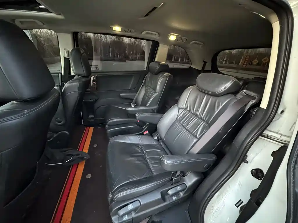 Odyssey Facelift 2.4 L Smart Enjoyment