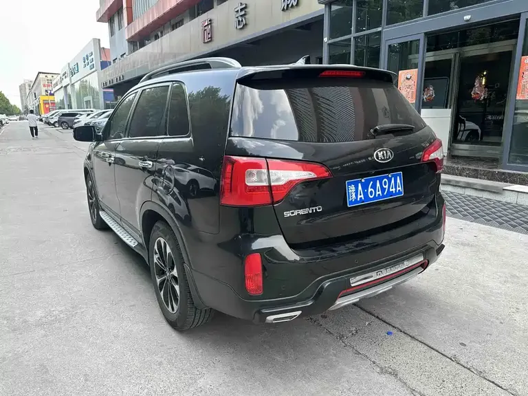 Kia Sorento 索兰托 2013款 2.4 L 5座汽油至尊版