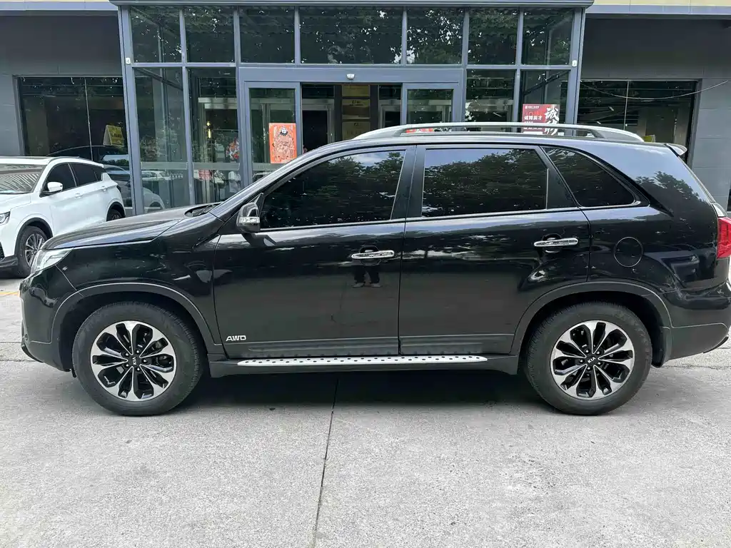 Sorento 索兰托 2013款 2.4 L 5座汽油至尊版