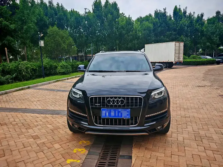 Audi Q7 奥迪Q7 2012款 3.0 TFSI 技术型(200 kW)