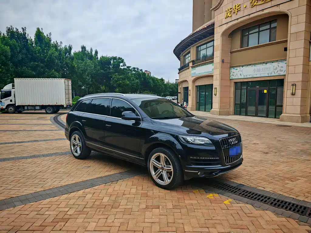 Audi Q7 奥迪Q7 2012款 3.0 TFSI 技术型(200 kW)
