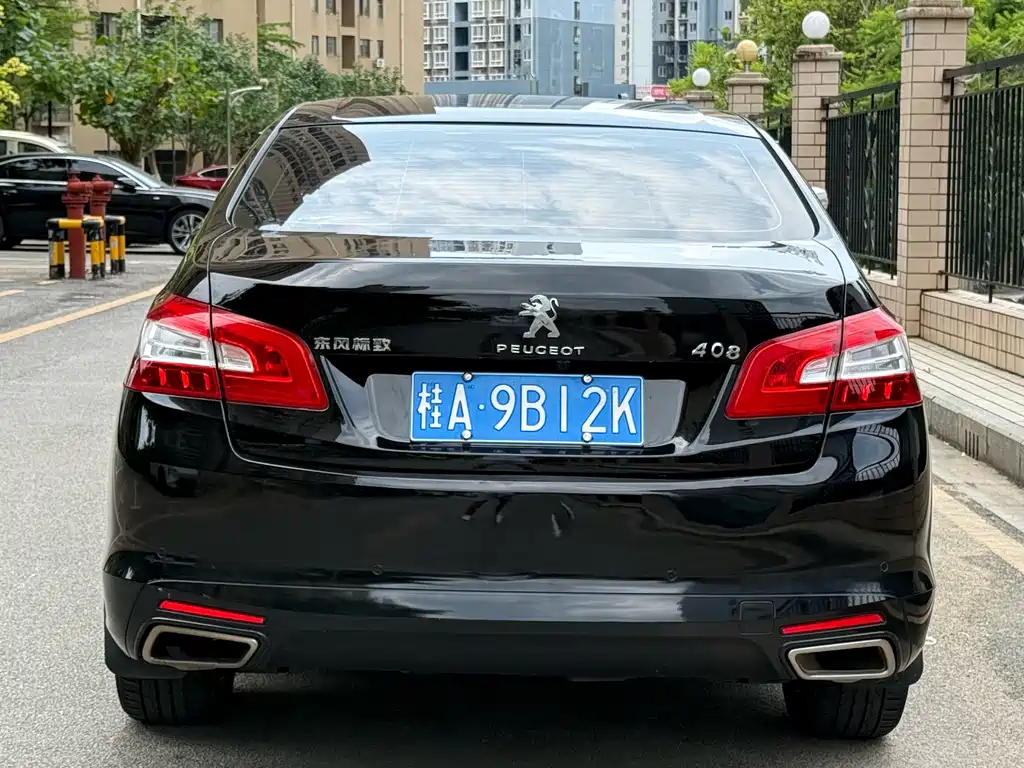 Peugeot 408 1.6 T Auto Luxury