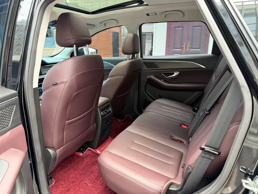 Jetour X90 PLUS 捷途X90 PLUS 2025款 超越版 1.6 TD DCT别墅 7座